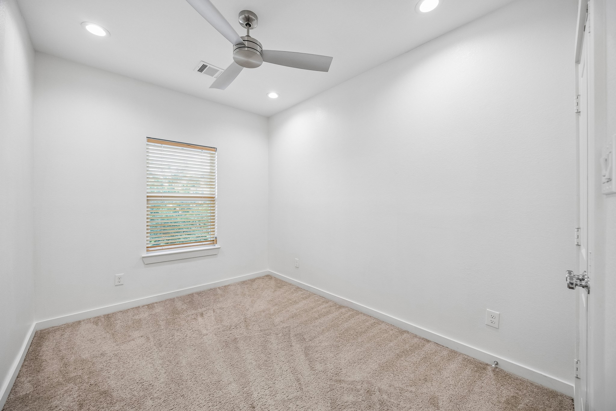 5710 Elysian Street Property Photo 14