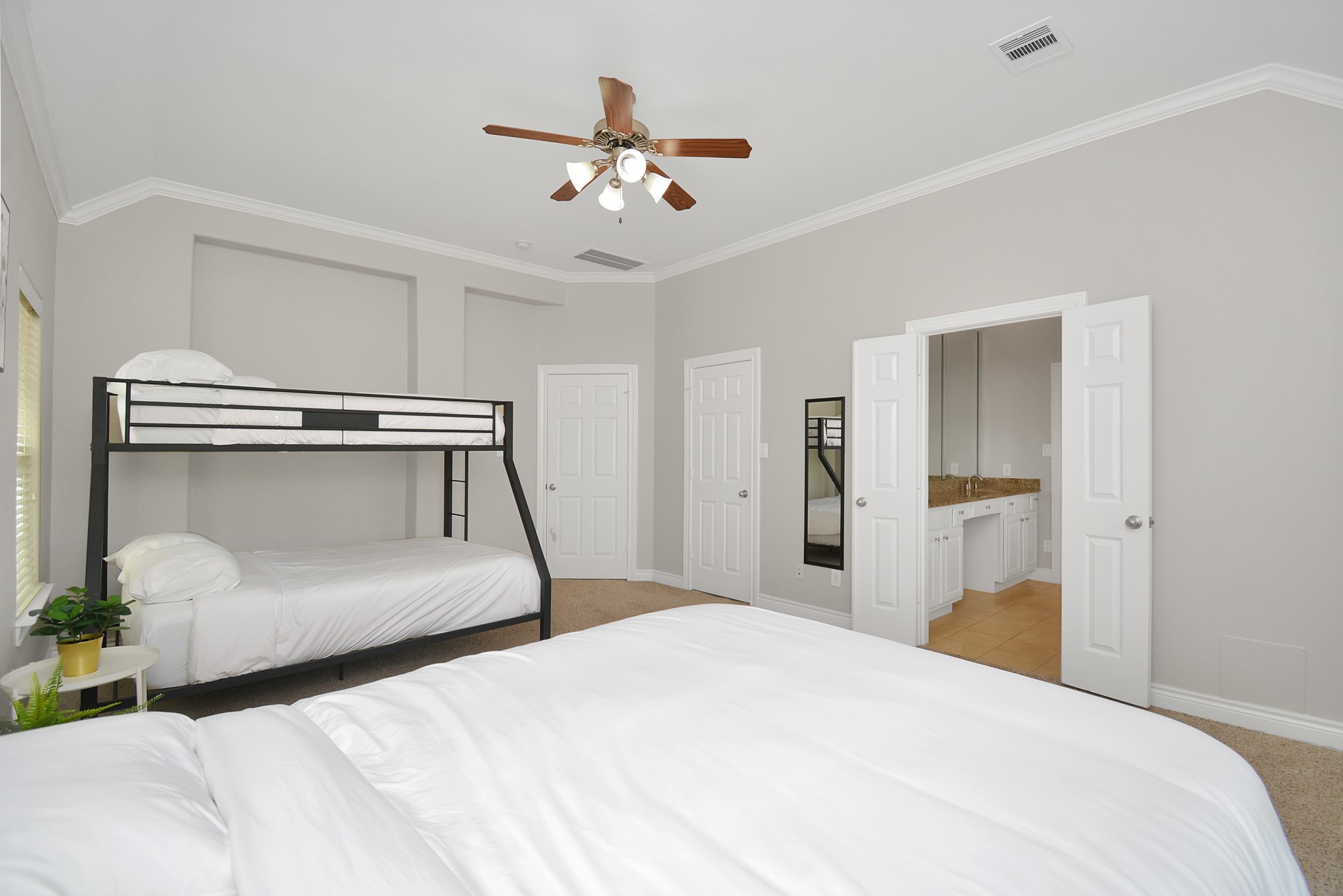 1505 Paige Street Property Photo 14