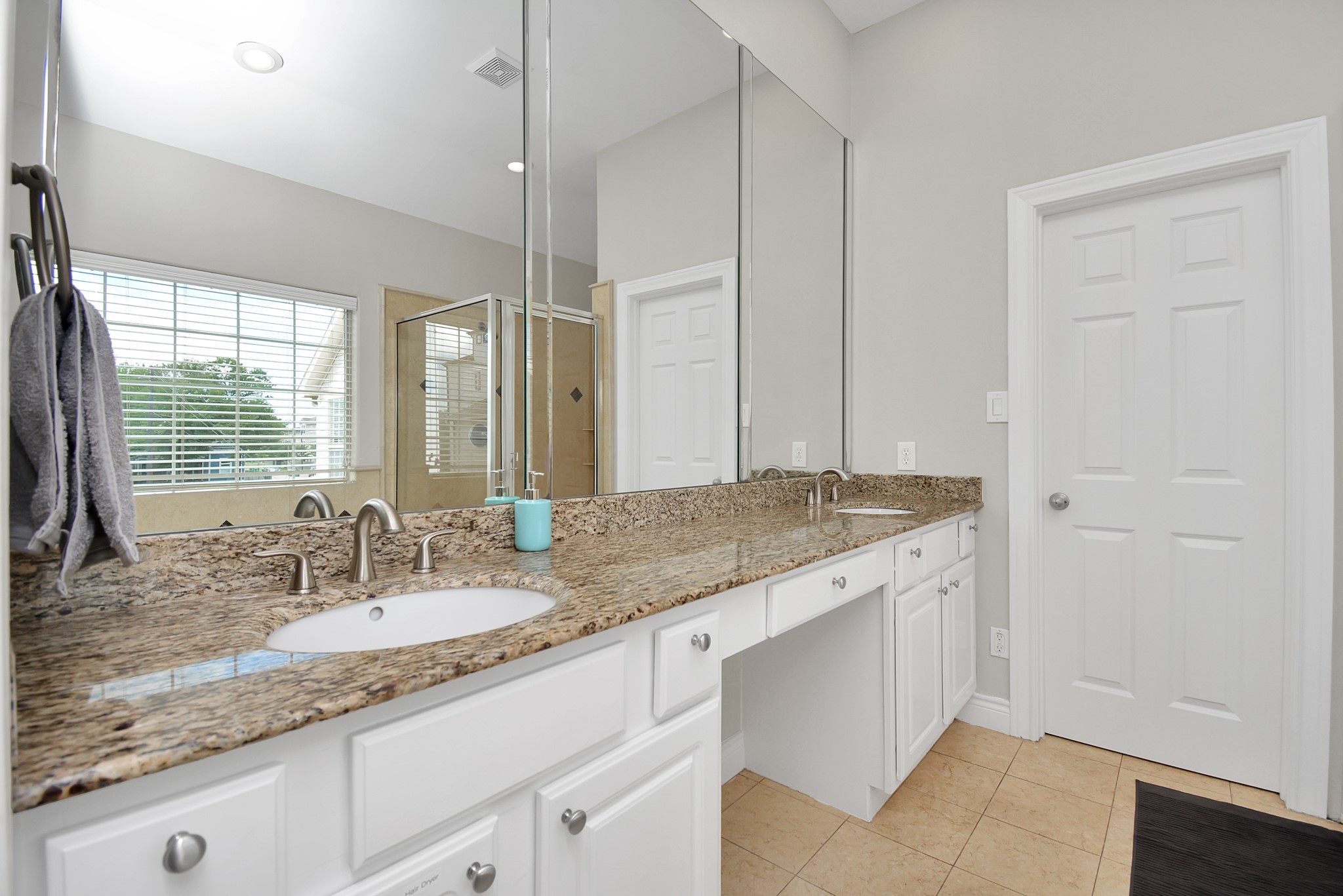 1505 Paige Street Property Photo 15
