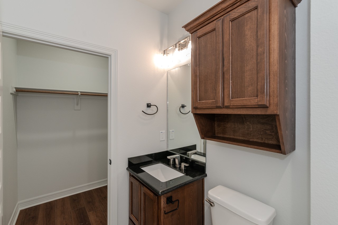 7820 Tolivar Road Property Photo 13