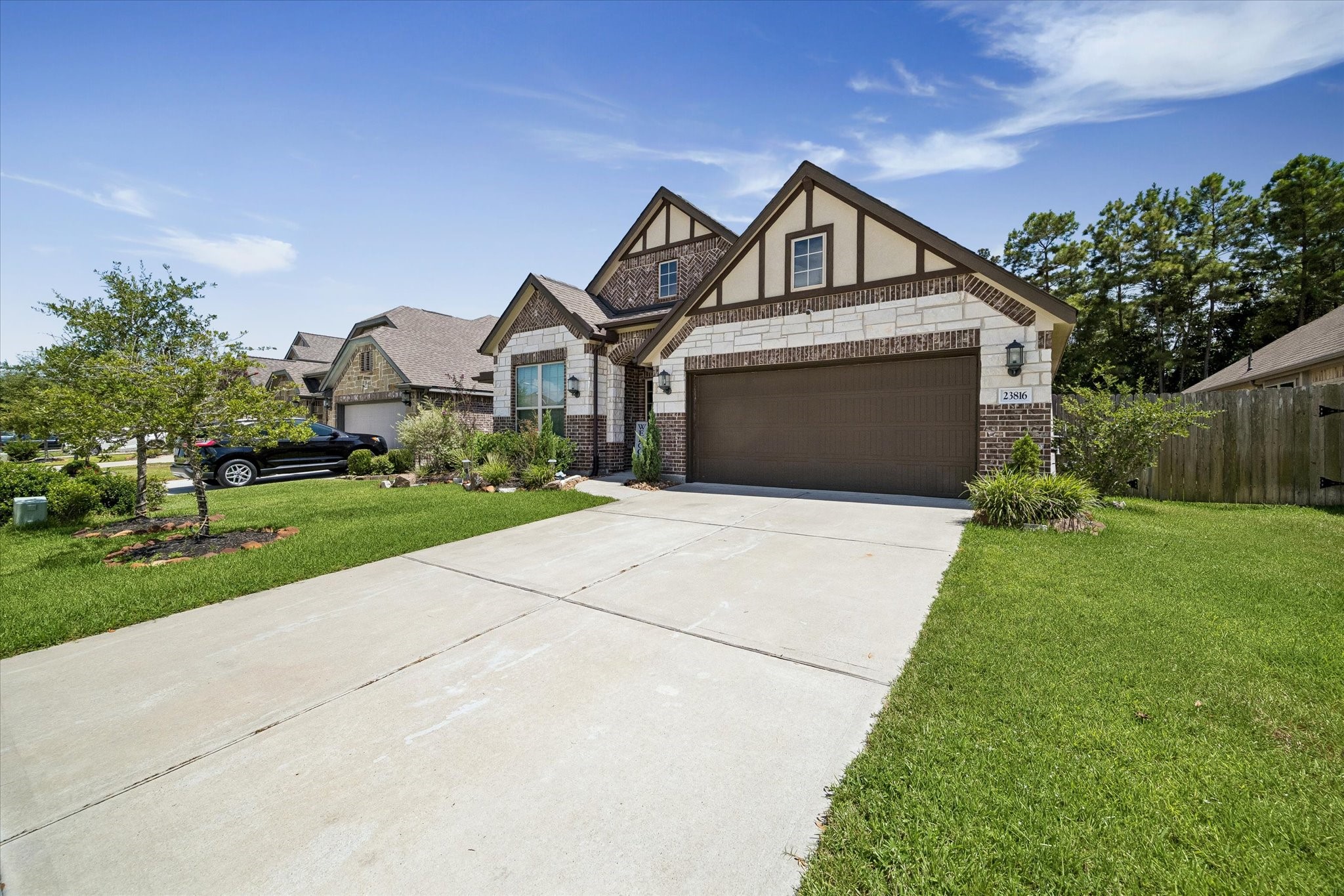 23816 Brenta Valley Drive Property Photo 2