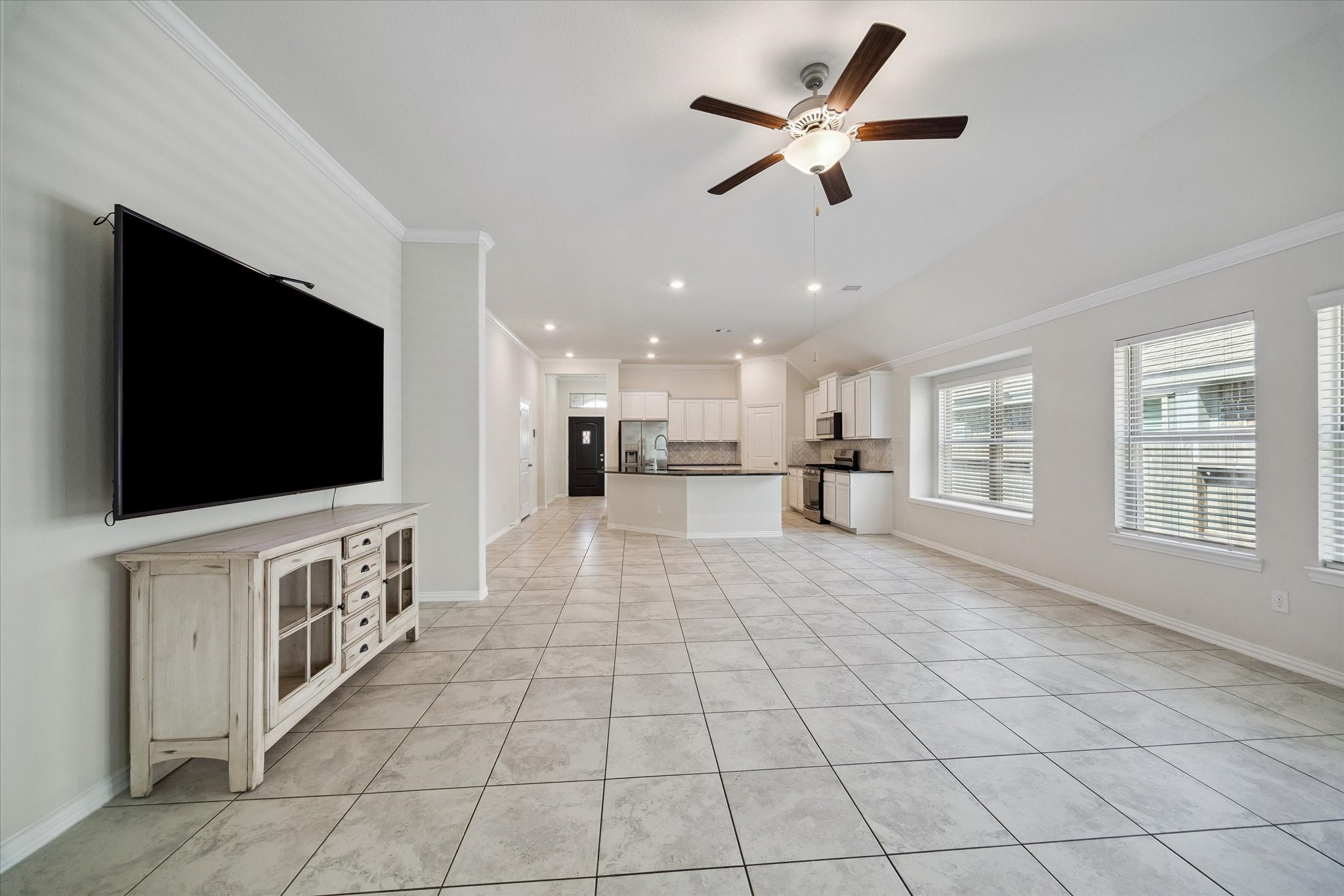 23816 Brenta Valley Drive Property Photo 8