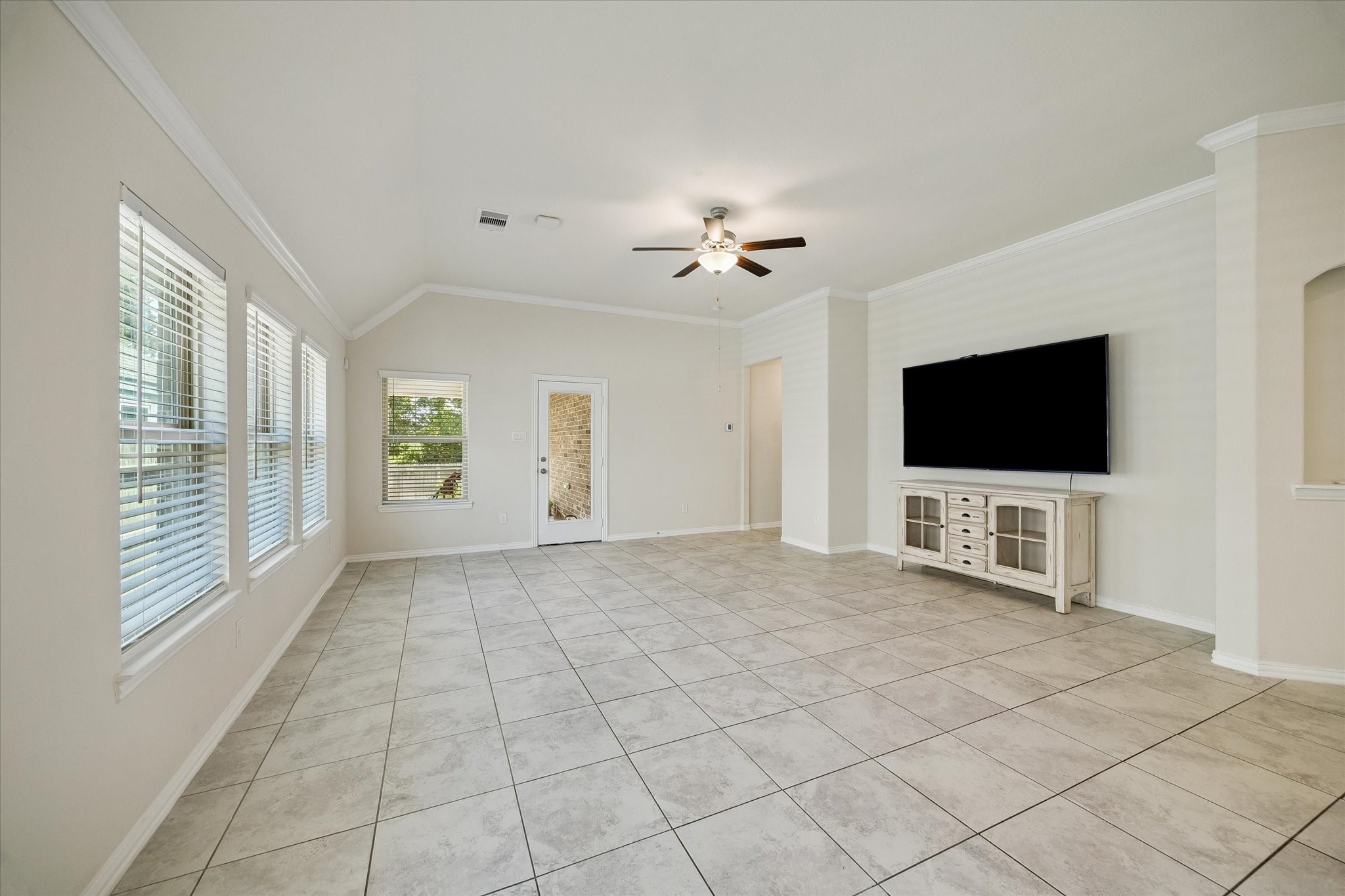 23816 Brenta Valley Drive Property Photo 10