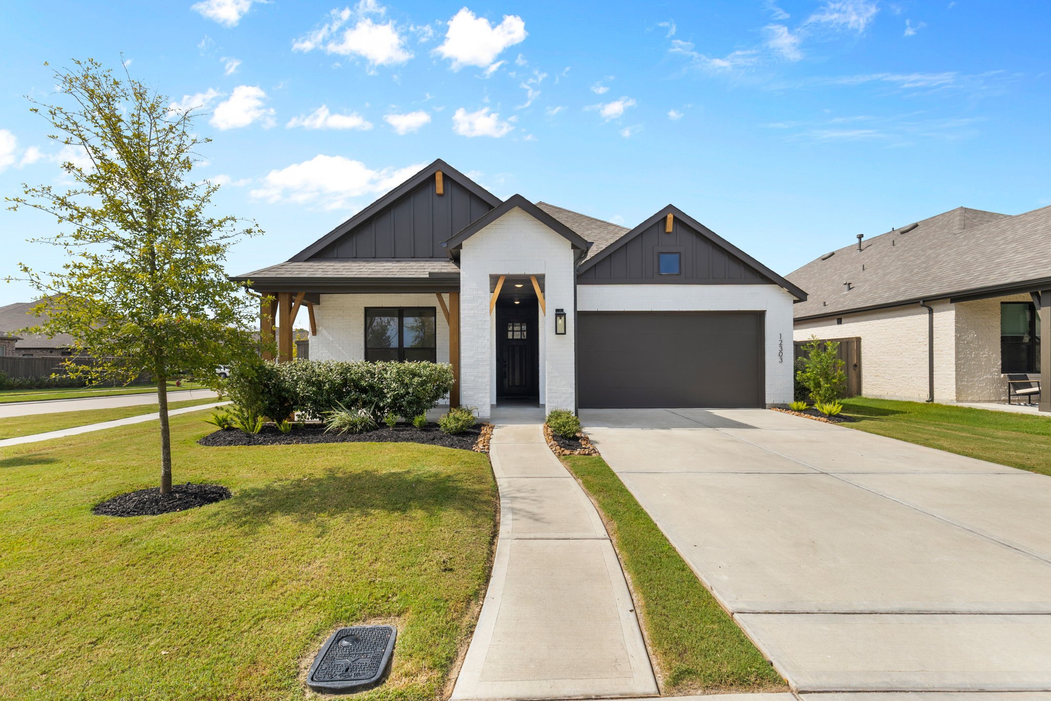 12303 Sweet Gum Drive Property Photo 1