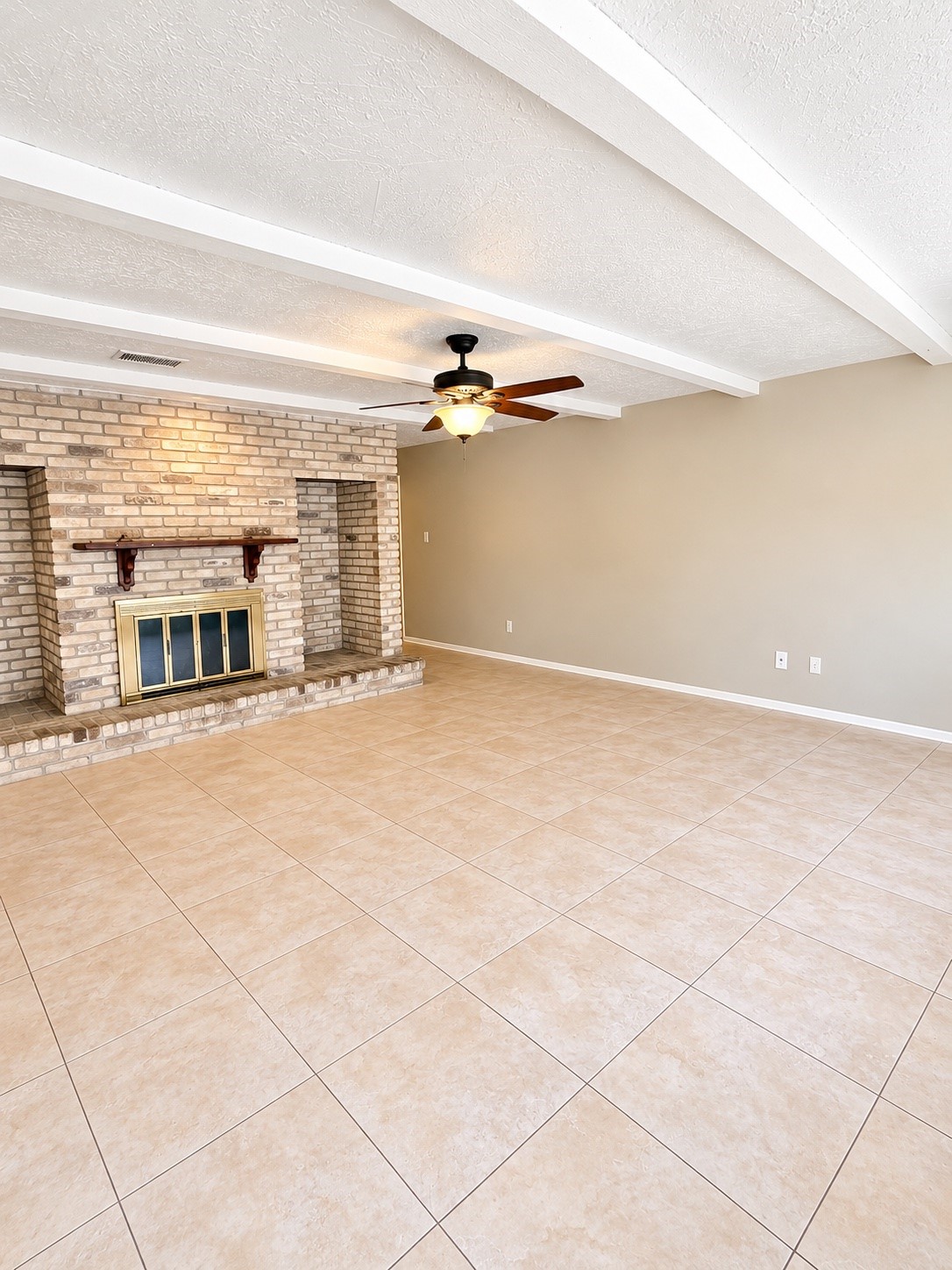 23135 Harpergate Drive Property Photo 3