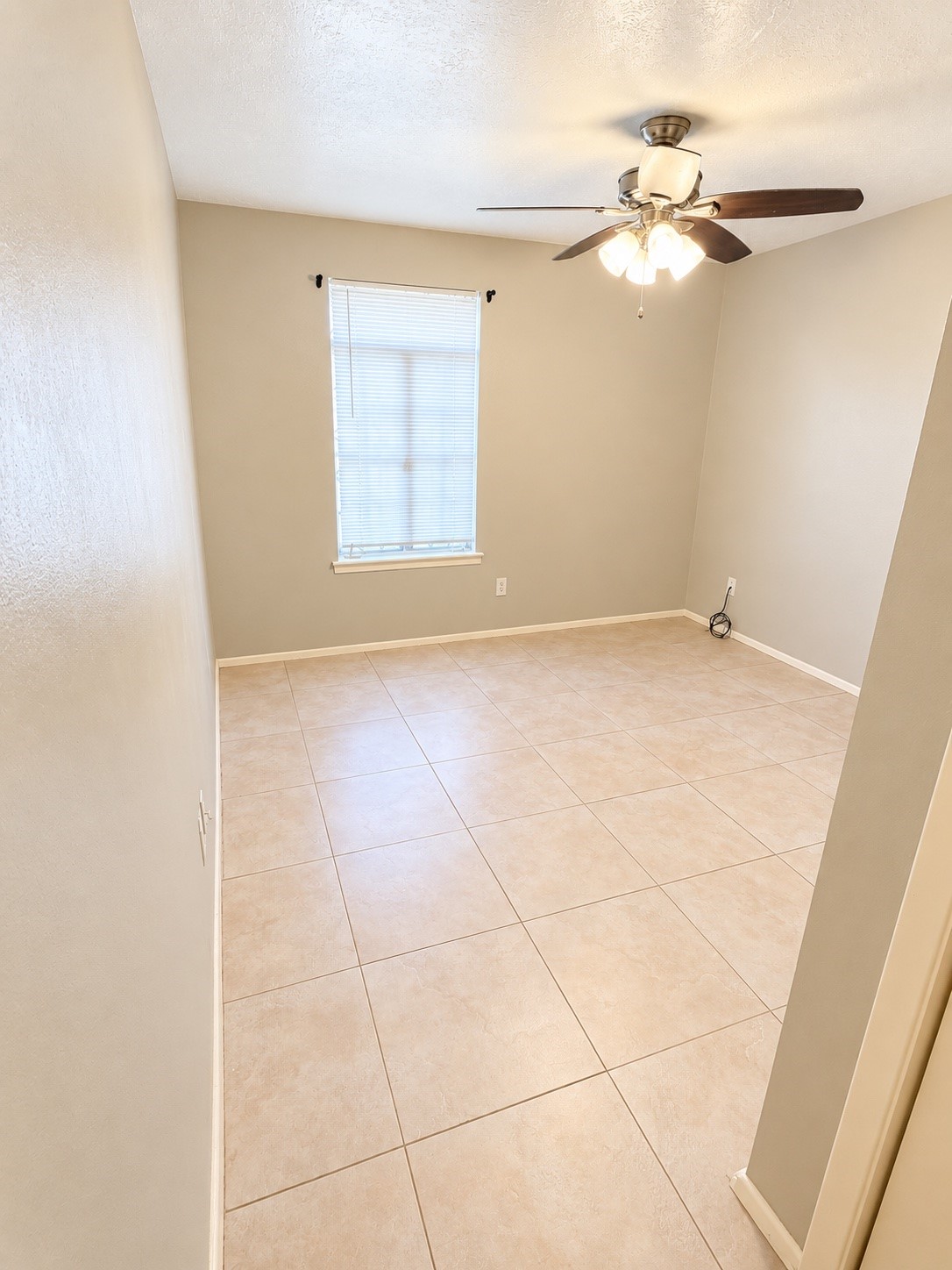 23135 Harpergate Drive Property Photo 11