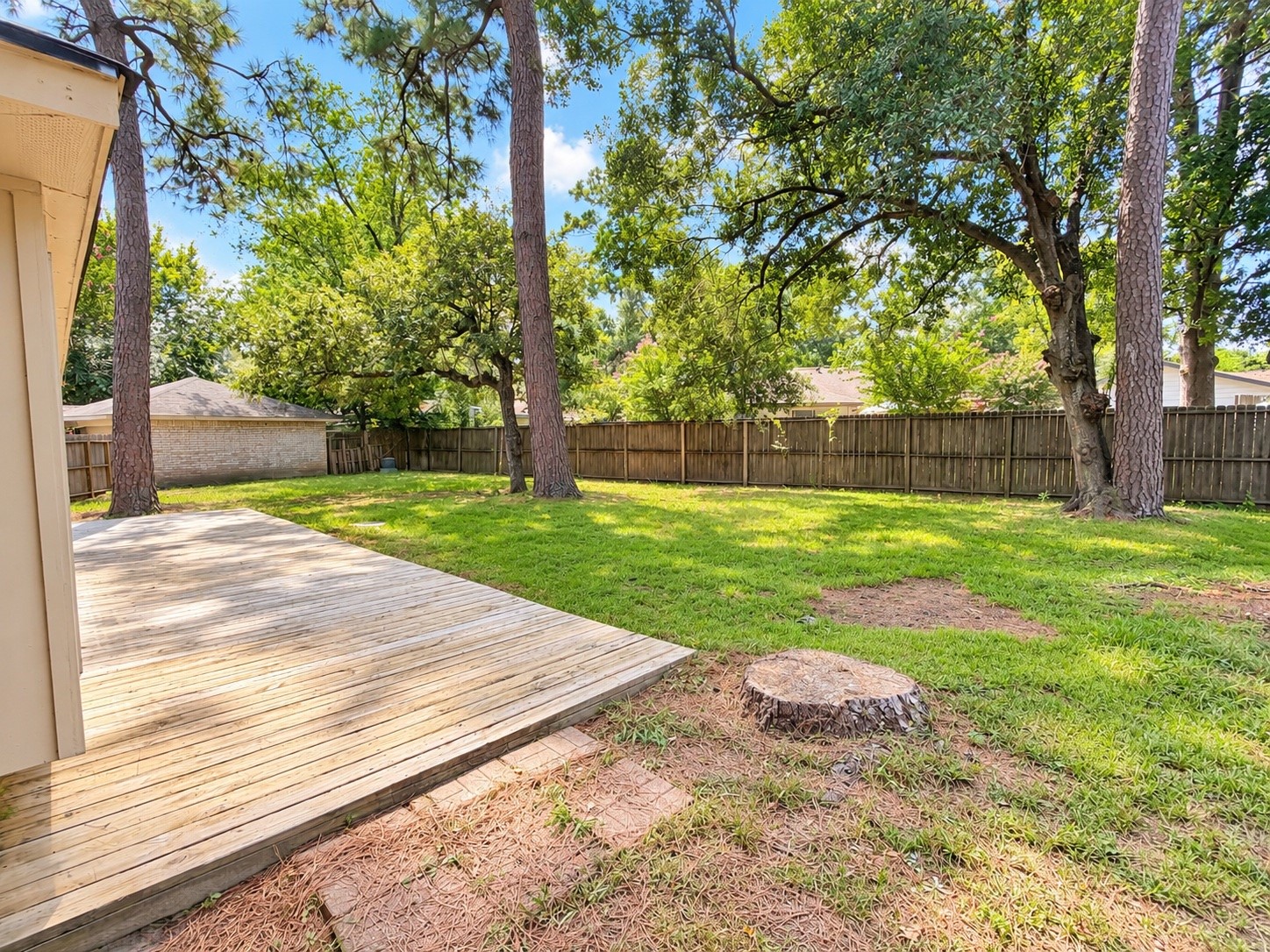 23135 Harpergate Drive Property Photo 13