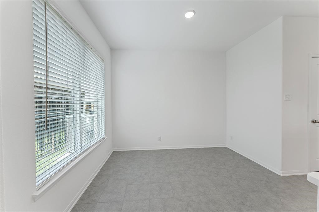 566 Long Beach Bay Drive Property Photo 13