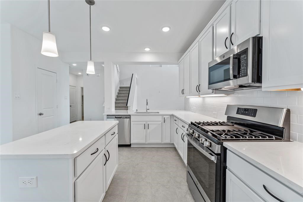 566 Long Beach Bay Drive Property Photo 16