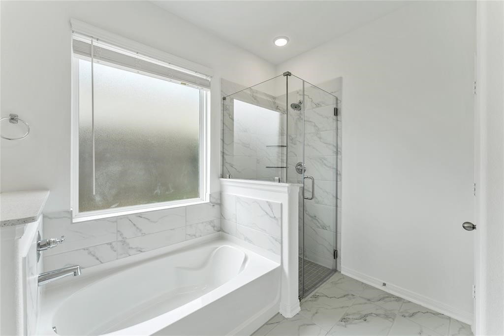 566 Long Beach Bay Drive Property Photo 27