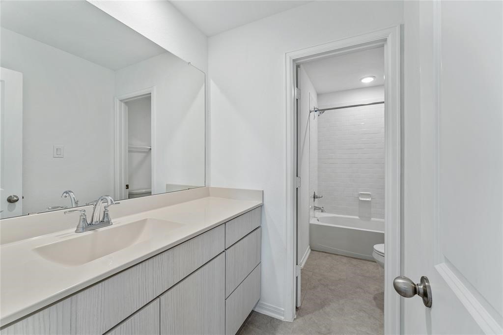 566 Long Beach Bay Drive Property Photo 35