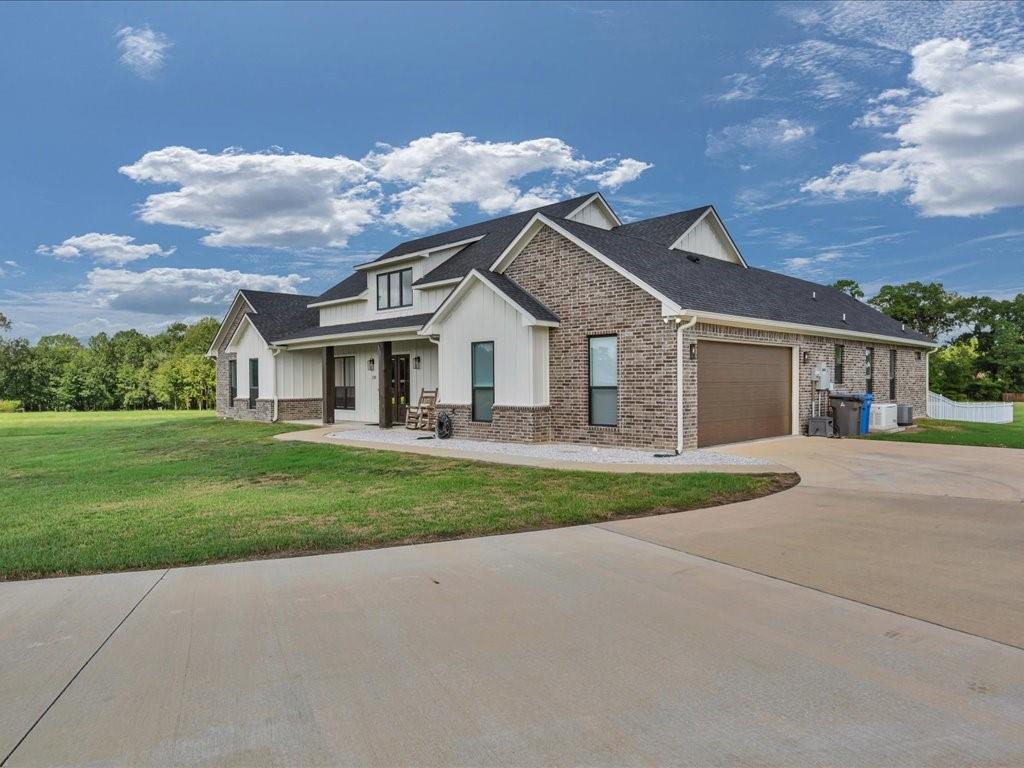 110 Saddle Creek Drive Property Photo 6