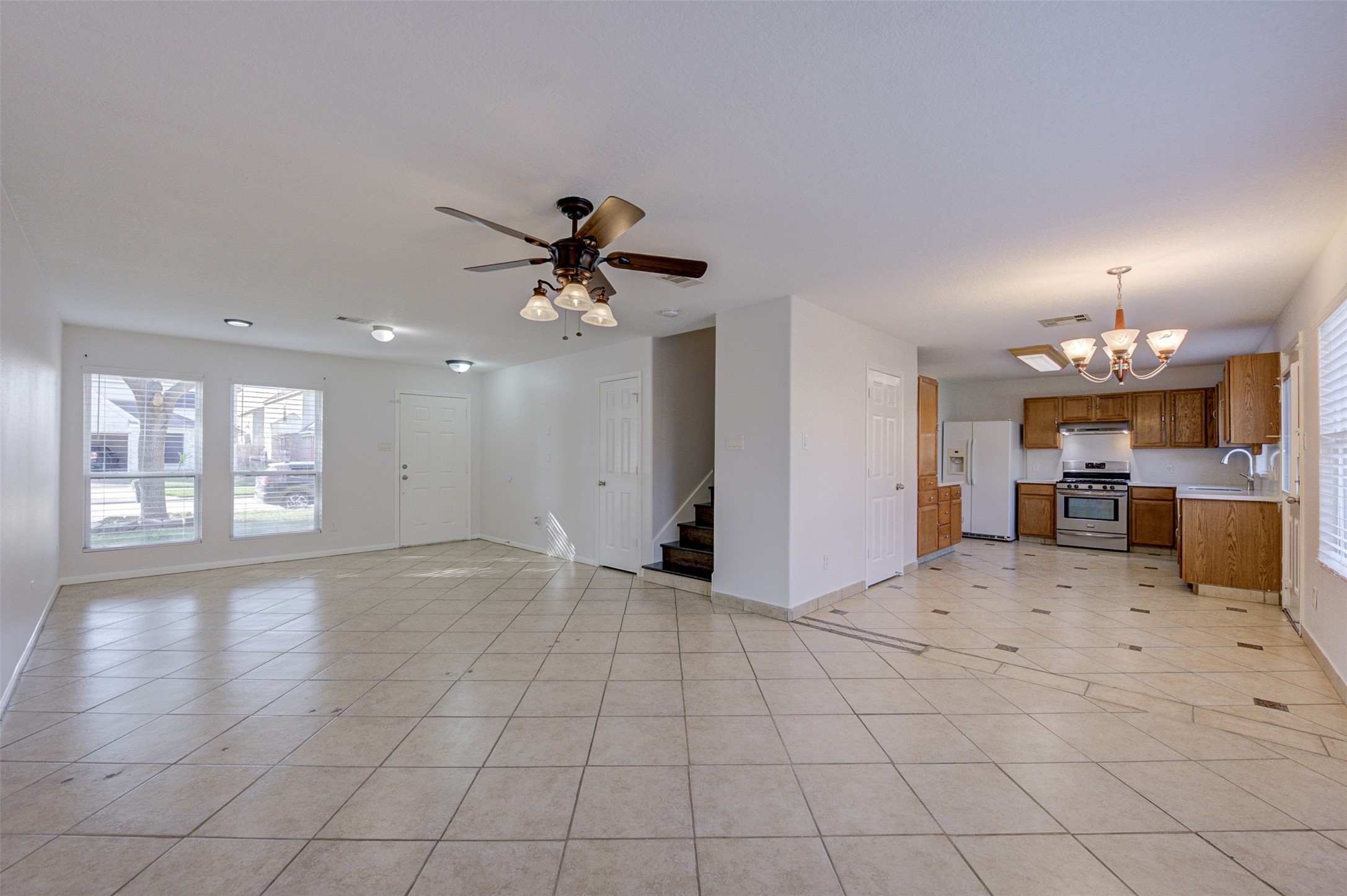 3118 Clipper Winds Way Property Photo 3