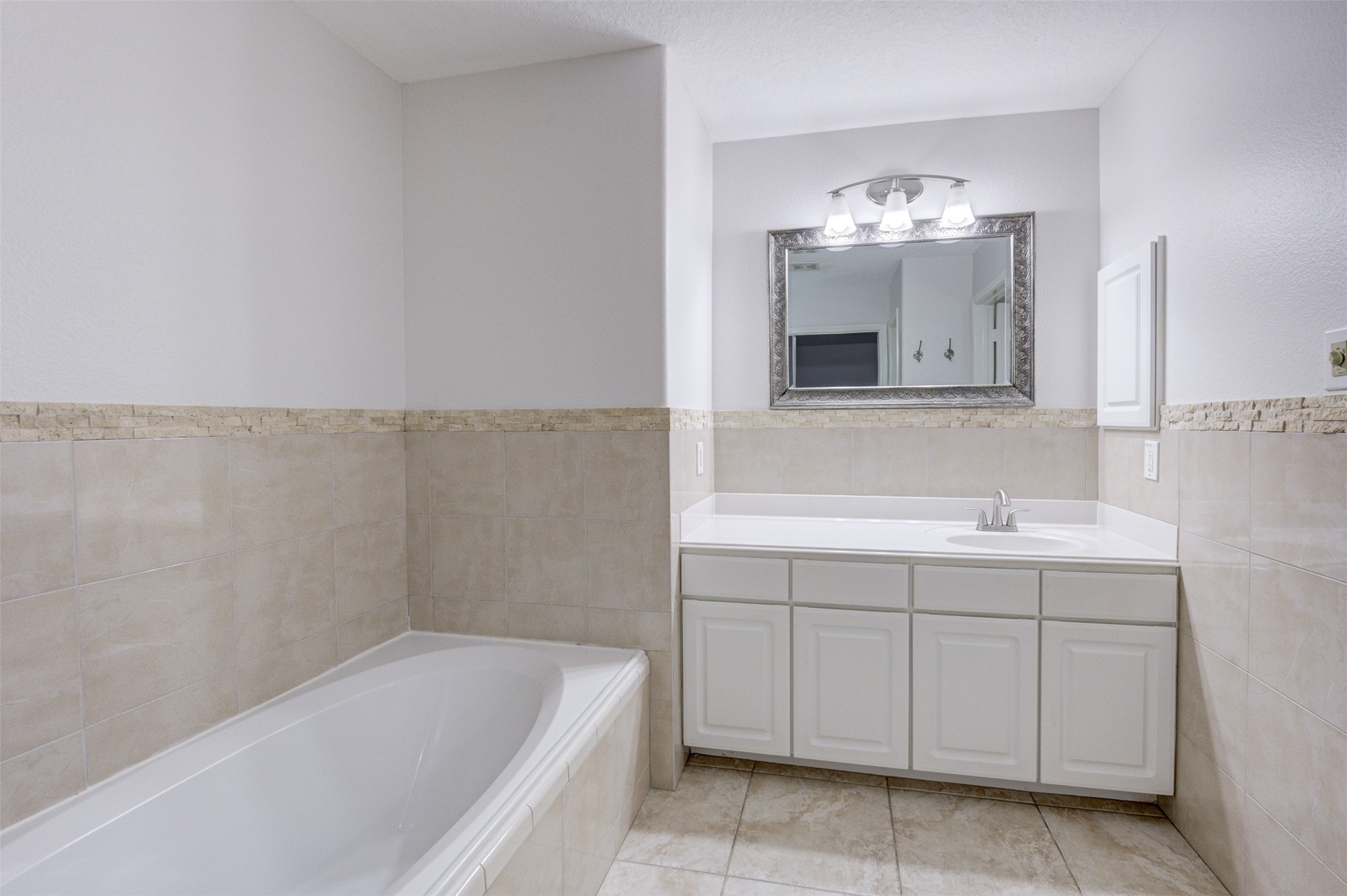 3118 Clipper Winds Way Property Photo 10