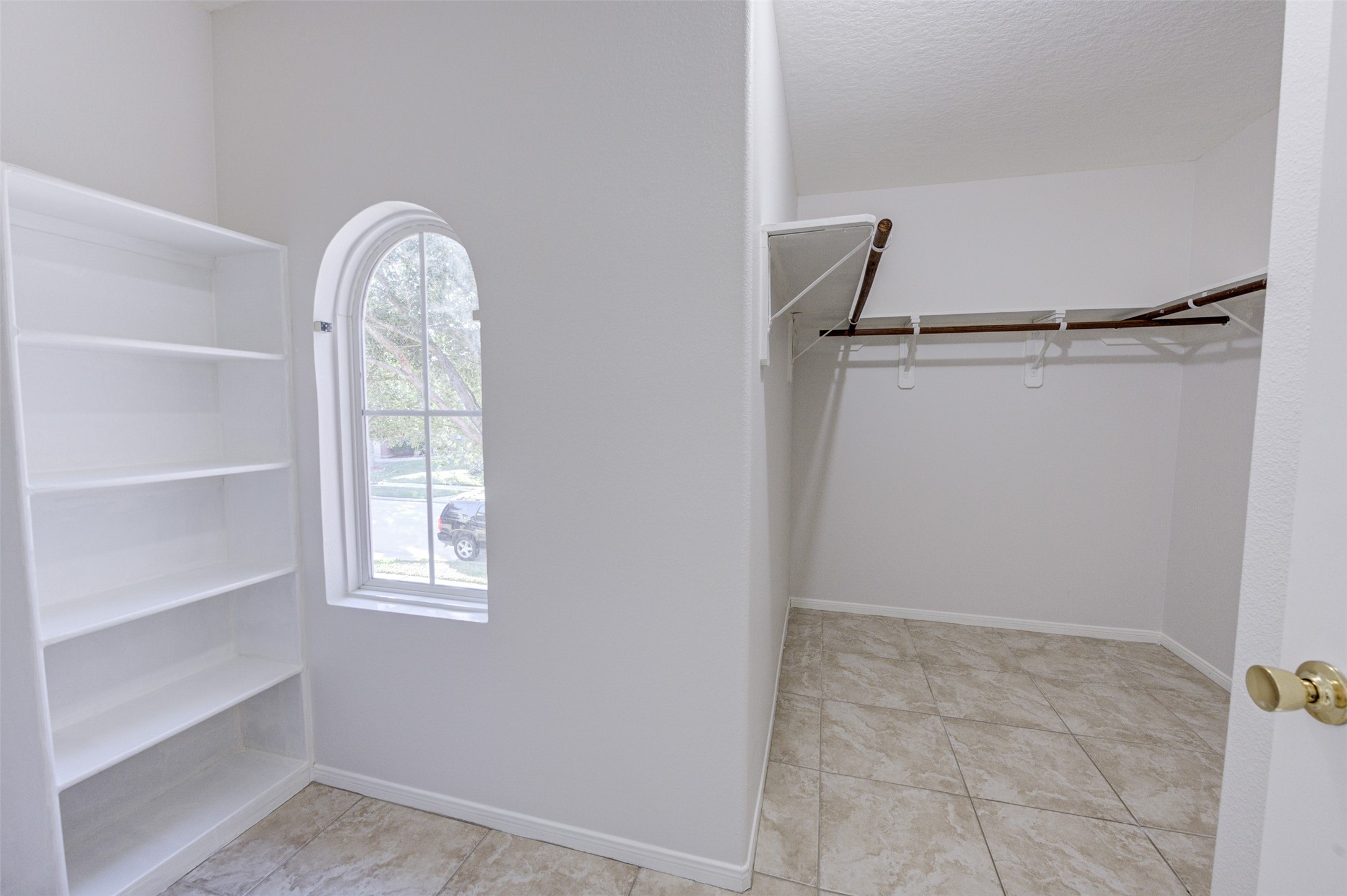 3118 Clipper Winds Way Property Photo 12