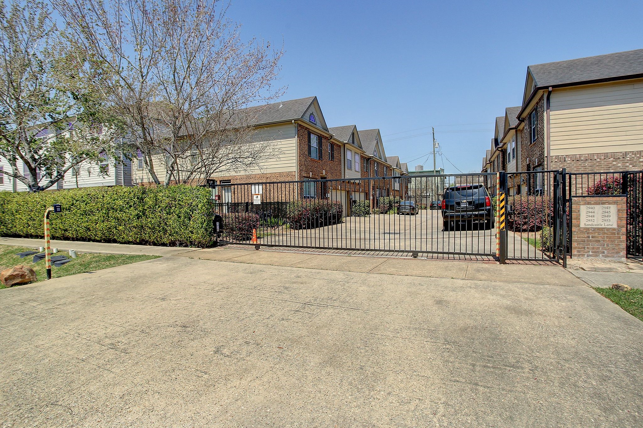 2944 Sandcastle Lane Property Photo 2