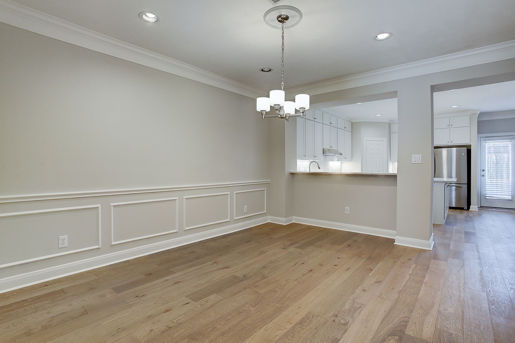 2944 Sandcastle Lane Property Photo 9