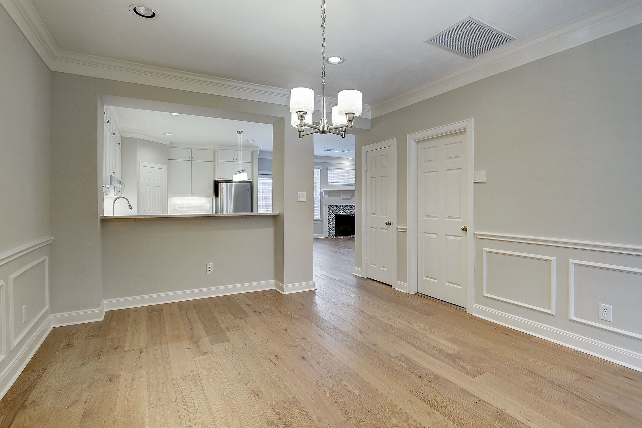 2944 Sandcastle Lane Property Photo 10