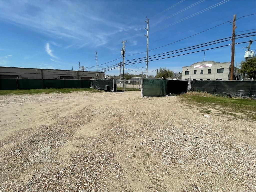 3502 Pinemont Drive Property Photo 15
