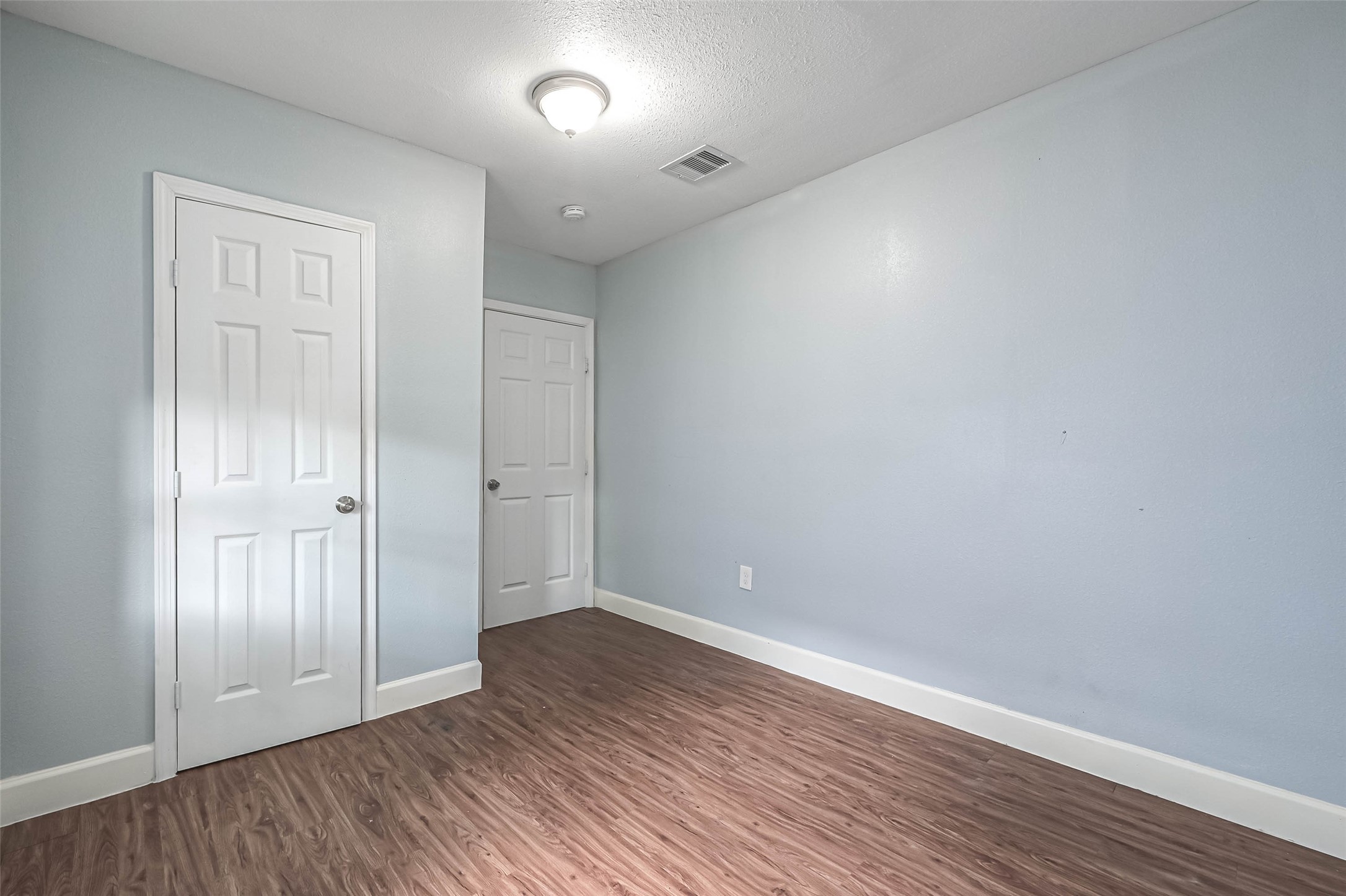 8129 Barkley Street Property Photo 8