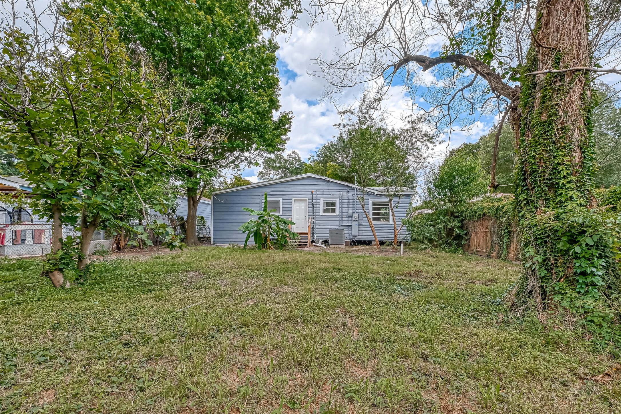 8129 Barkley Street Property Photo 15