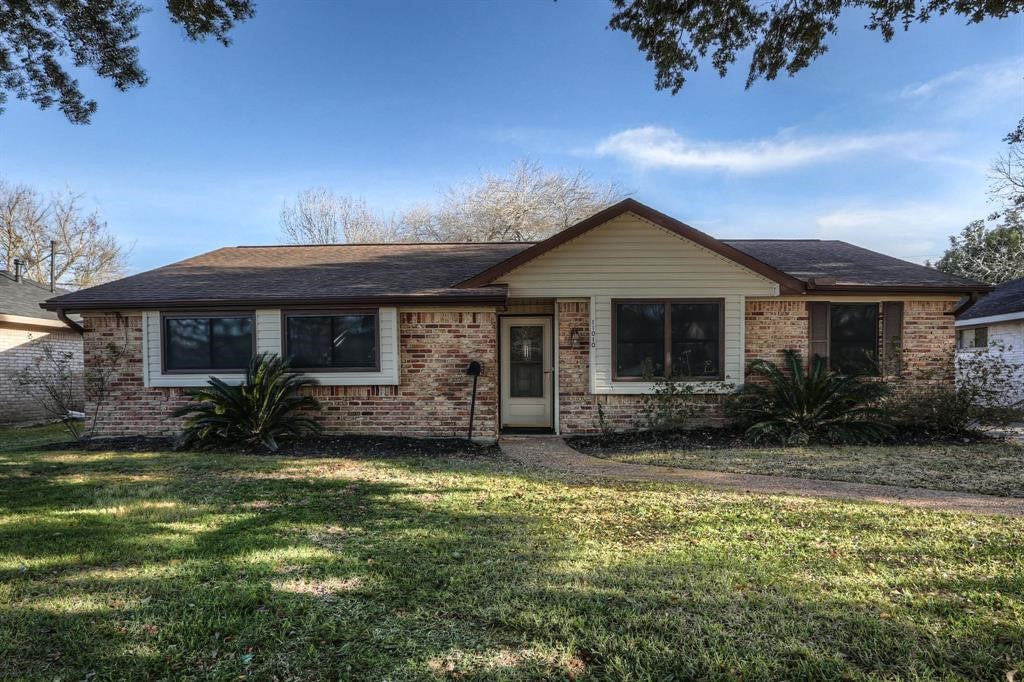 11010 Sagecrest Lane Property Photo 1