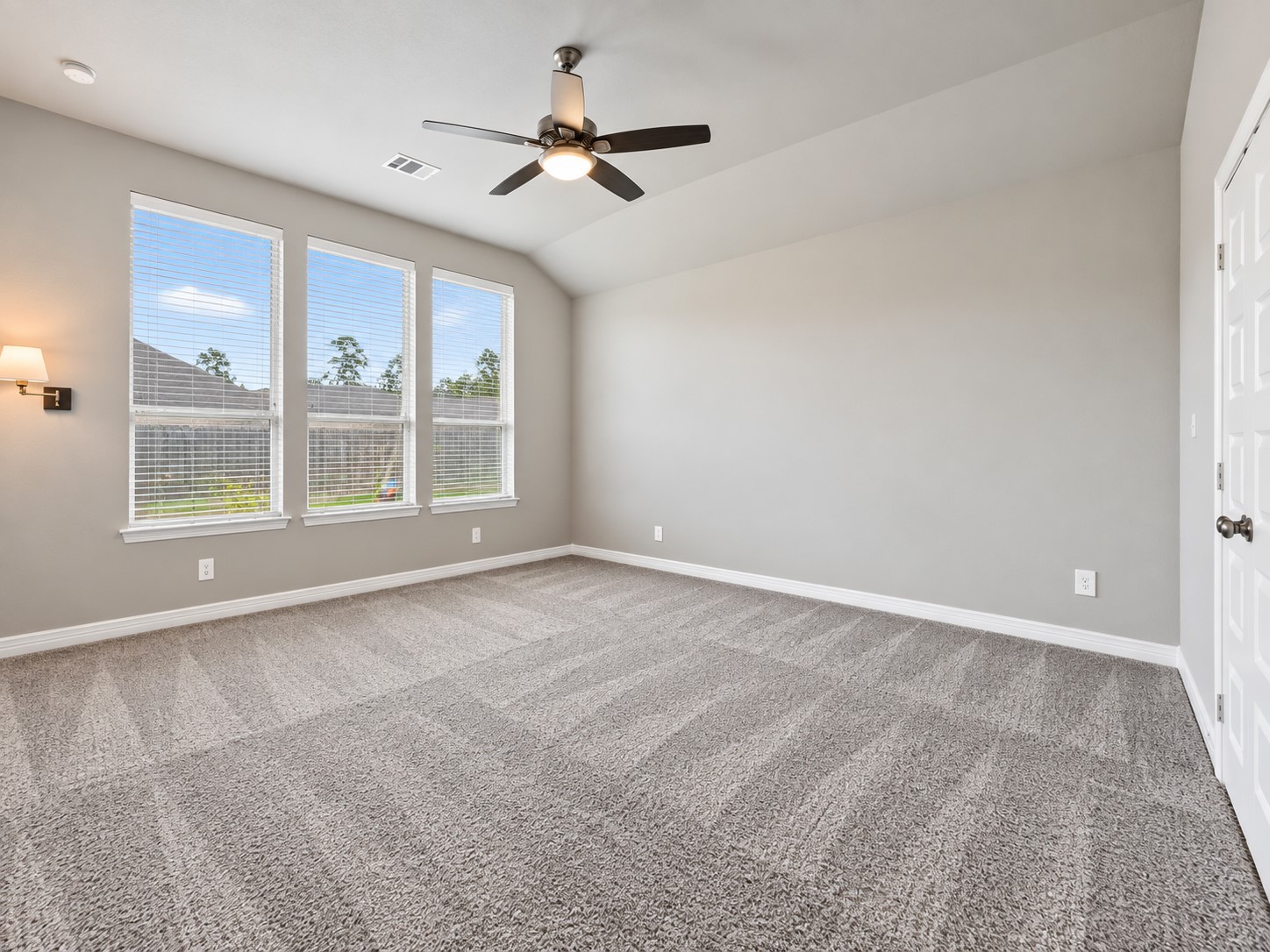 211 Selado Creek Drive Property Photo 21