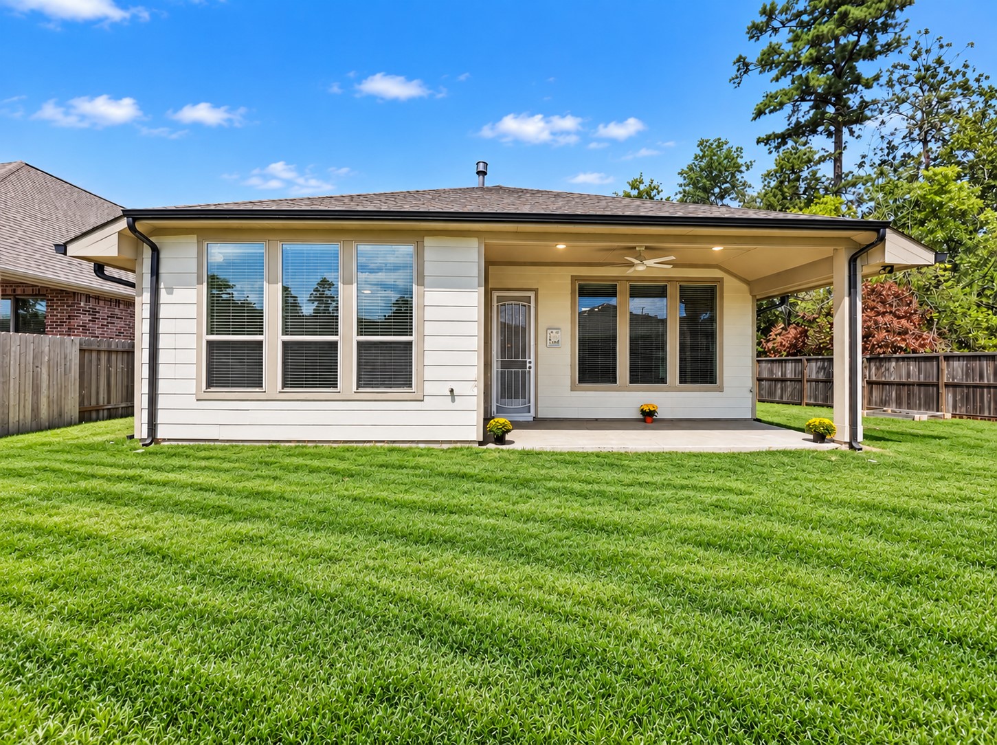 211 Selado Creek Drive Property Photo 37