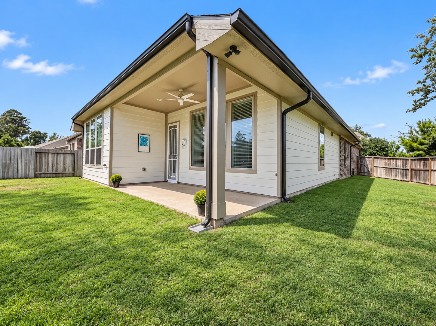 211 Selado Creek Drive Property Photo 41