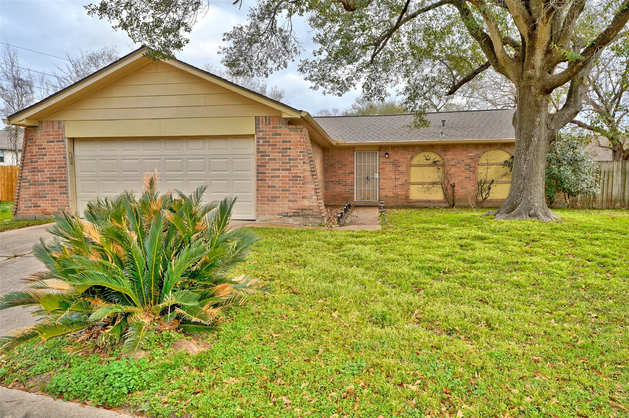 7626 Wovenwood Lane Property Photo