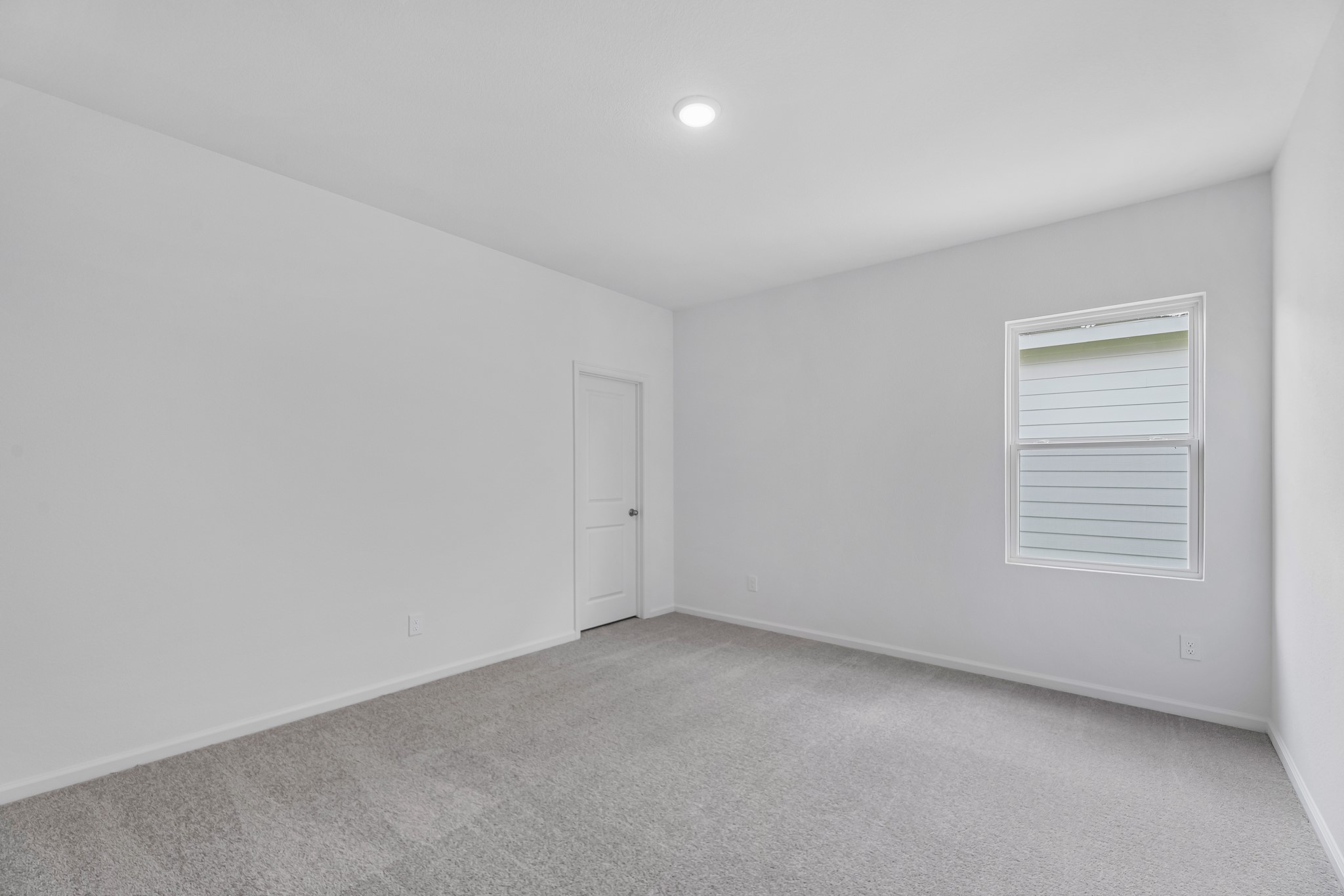 6315 Kerry Highlands Way Property Photo 7