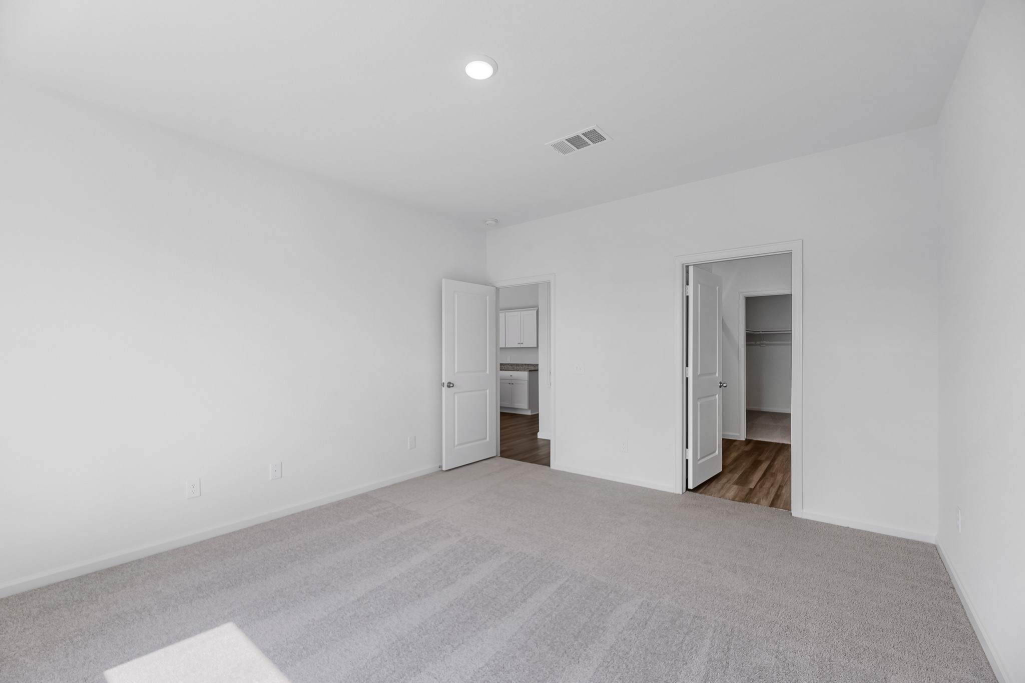 6315 Kerry Highlands Way Property Photo 10