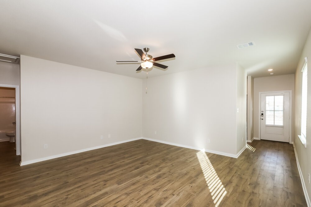 7630 Tipton Meadow Way Property Photo 4