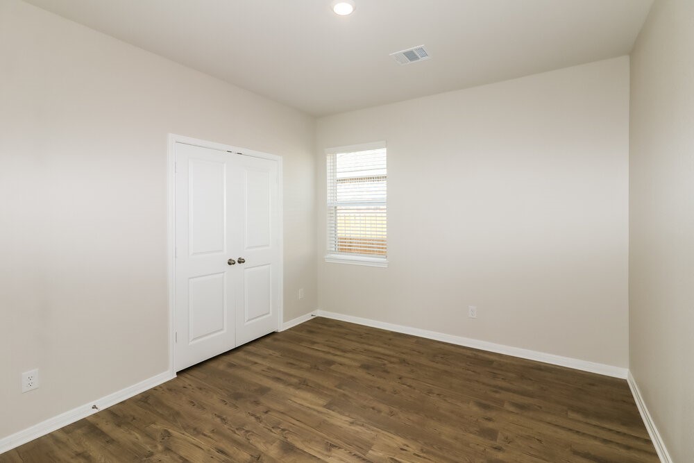 7630 Tipton Meadow Way Property Photo 14
