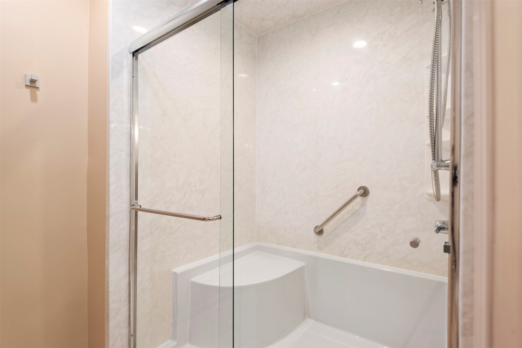 14215 Lost Meadow Lane Property Photo 19