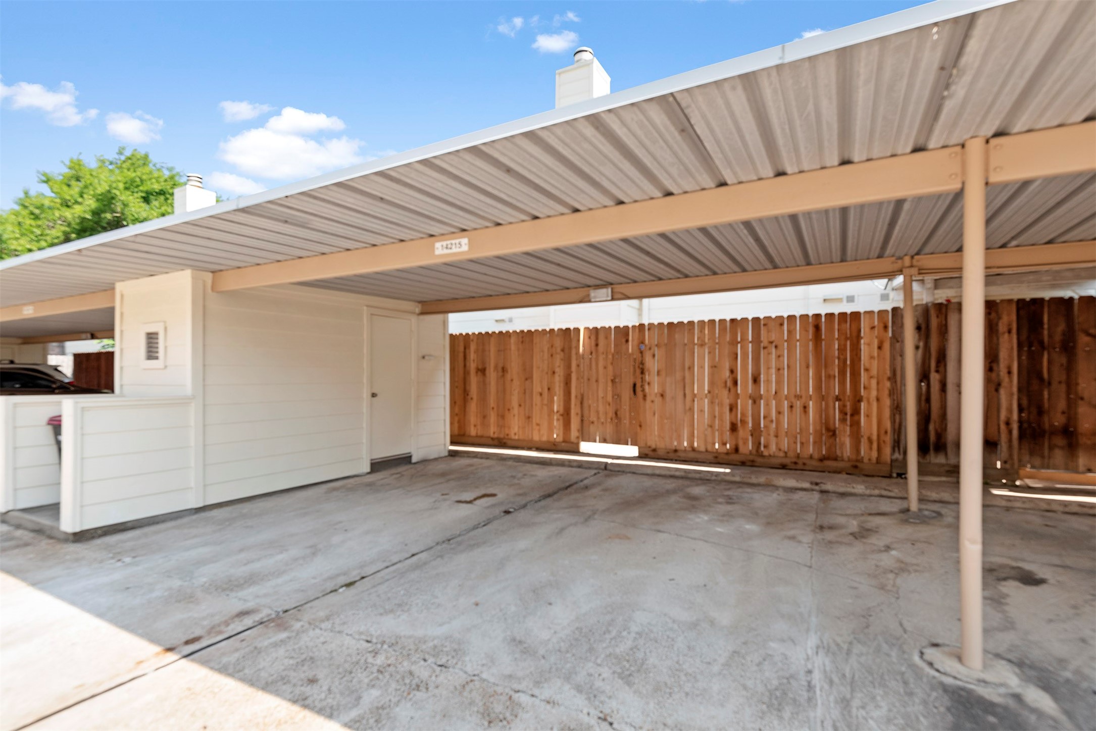 14215 Lost Meadow Lane Property Photo 22