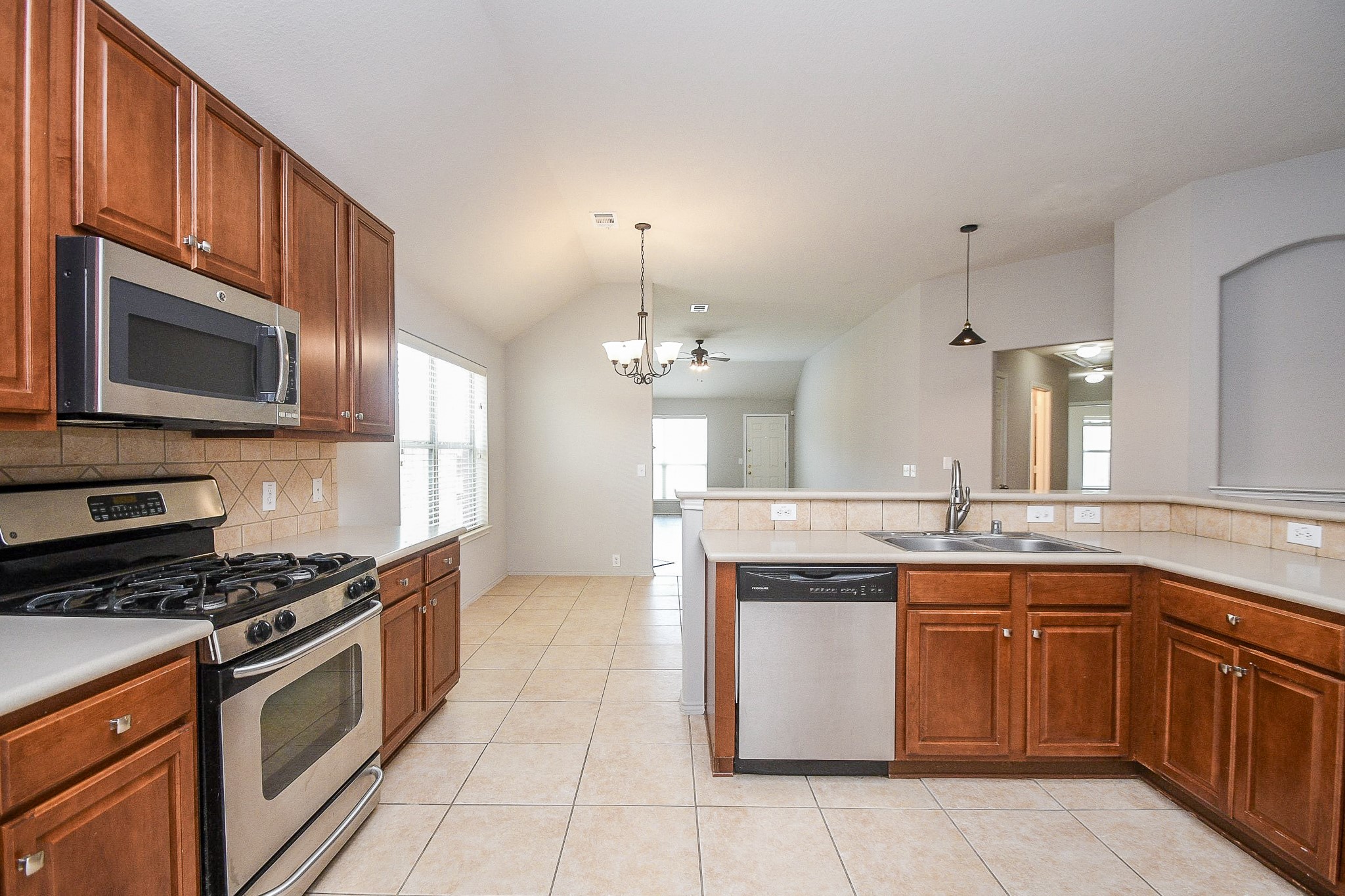 30406 Mesa Valley Drive Property Photo 4