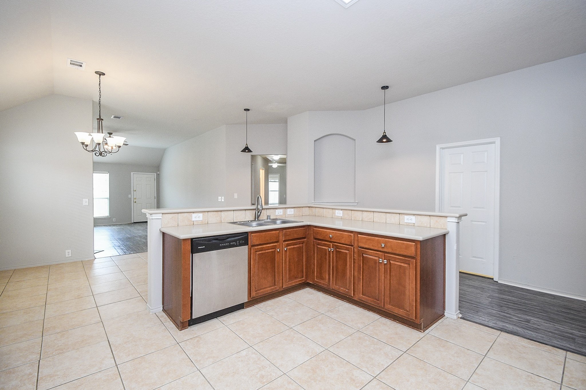 30406 Mesa Valley Drive Property Photo 5