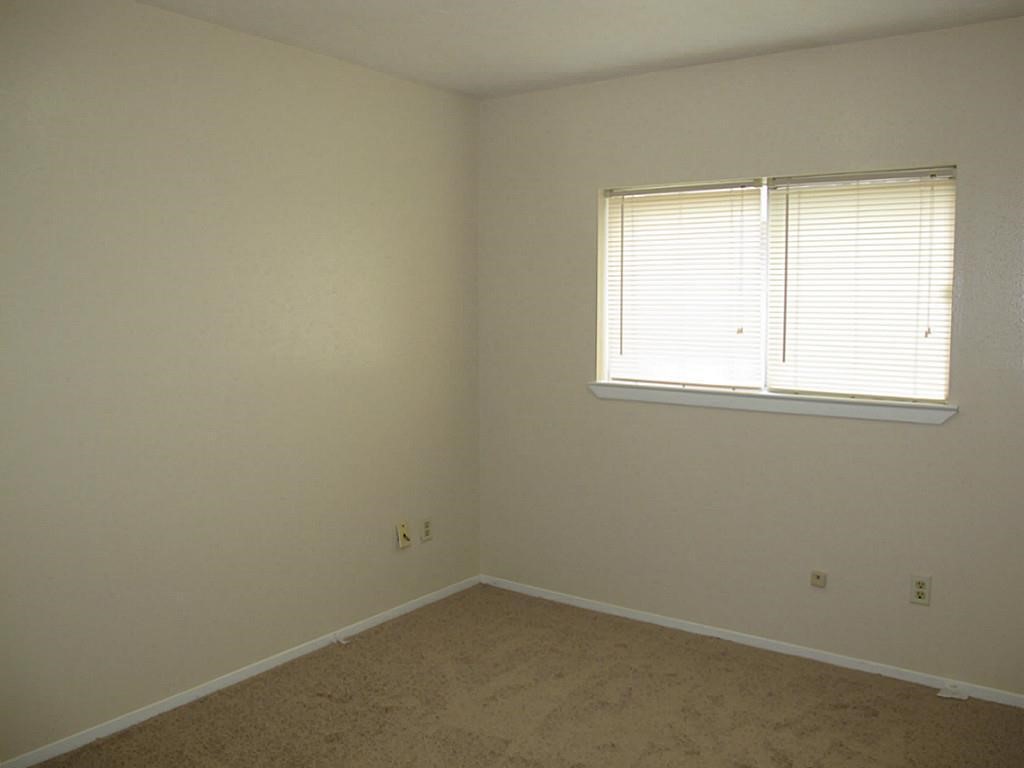 24019 Tayloe House Lane Property Photo 9