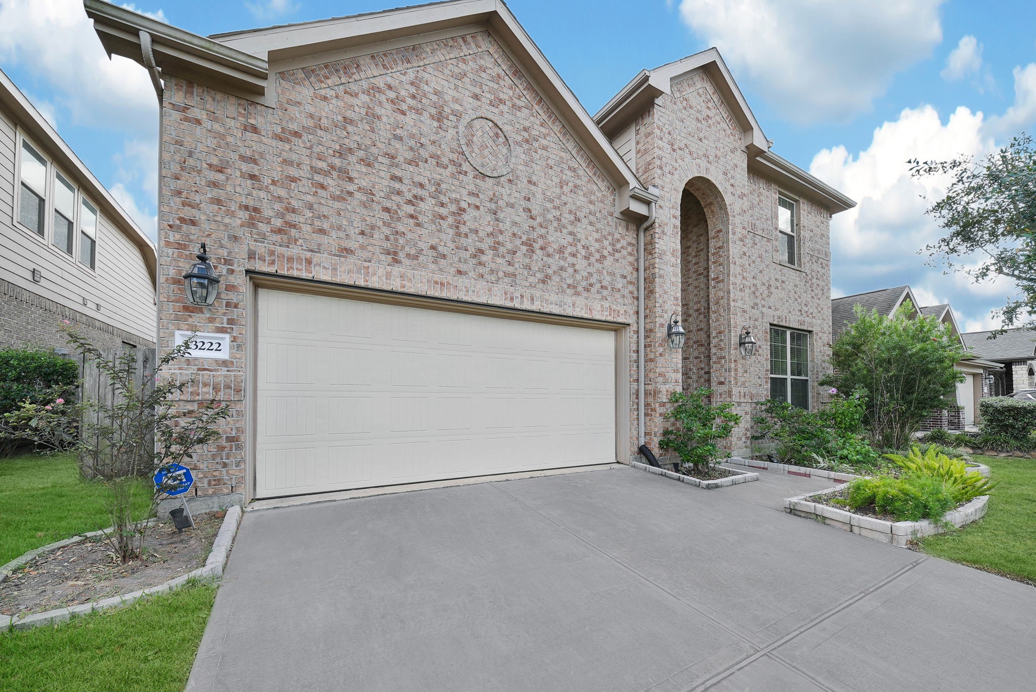 13222 Alcott Forest Lane Property Photo 2