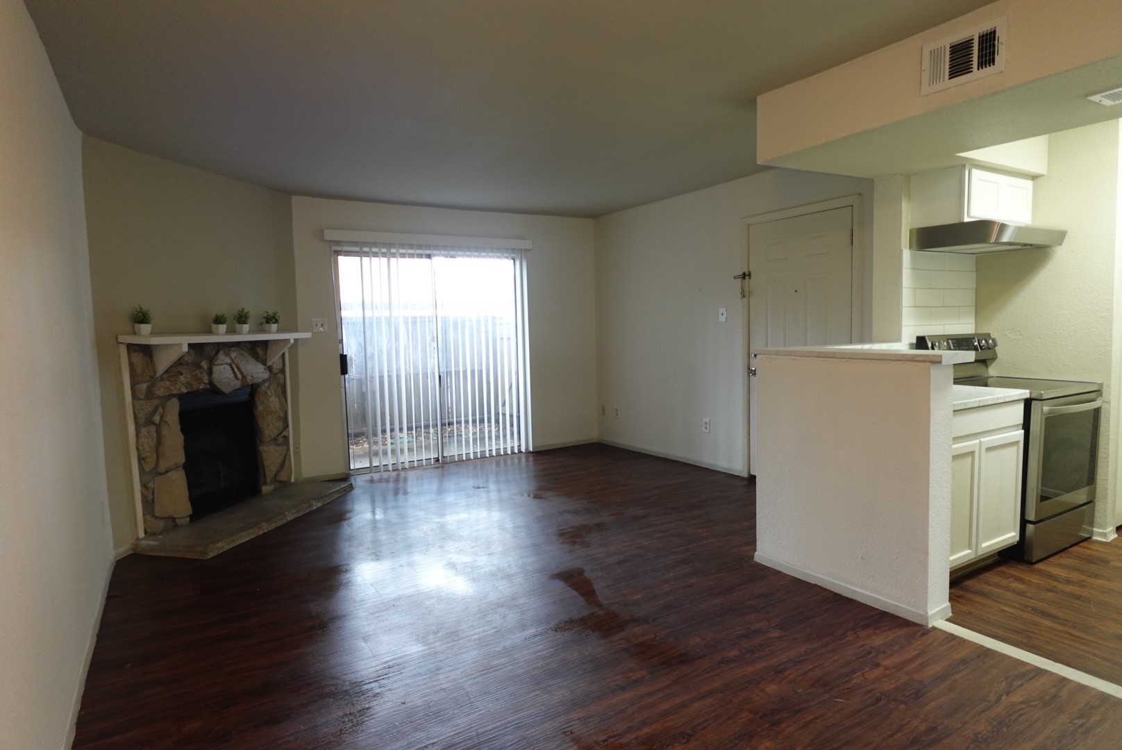 6001 Reims Road 1207 Property Photo 8