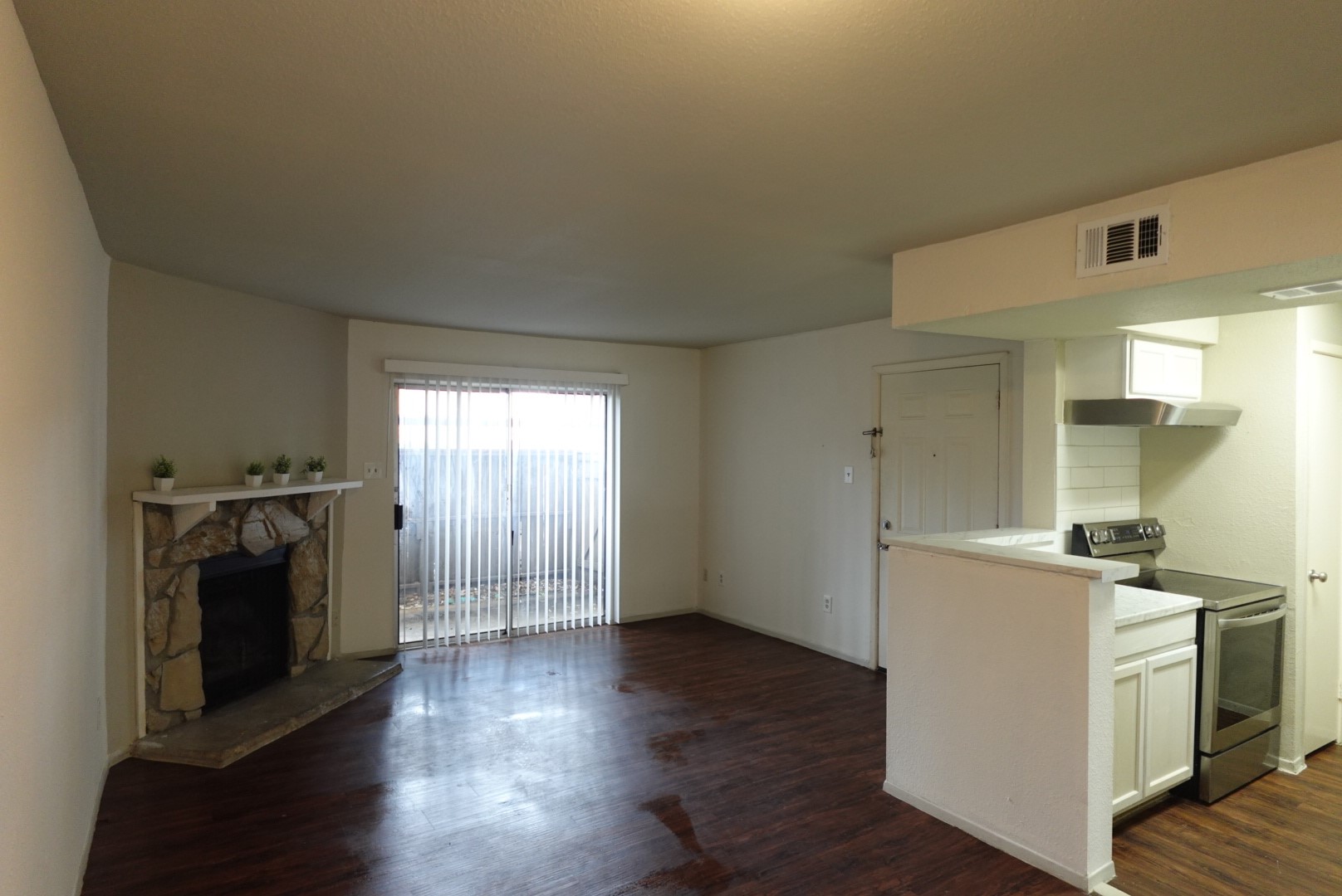 6001 Reims Road 1207 Property Photo 9