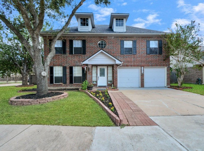 16403 Dawncrest Way Property Photo 1