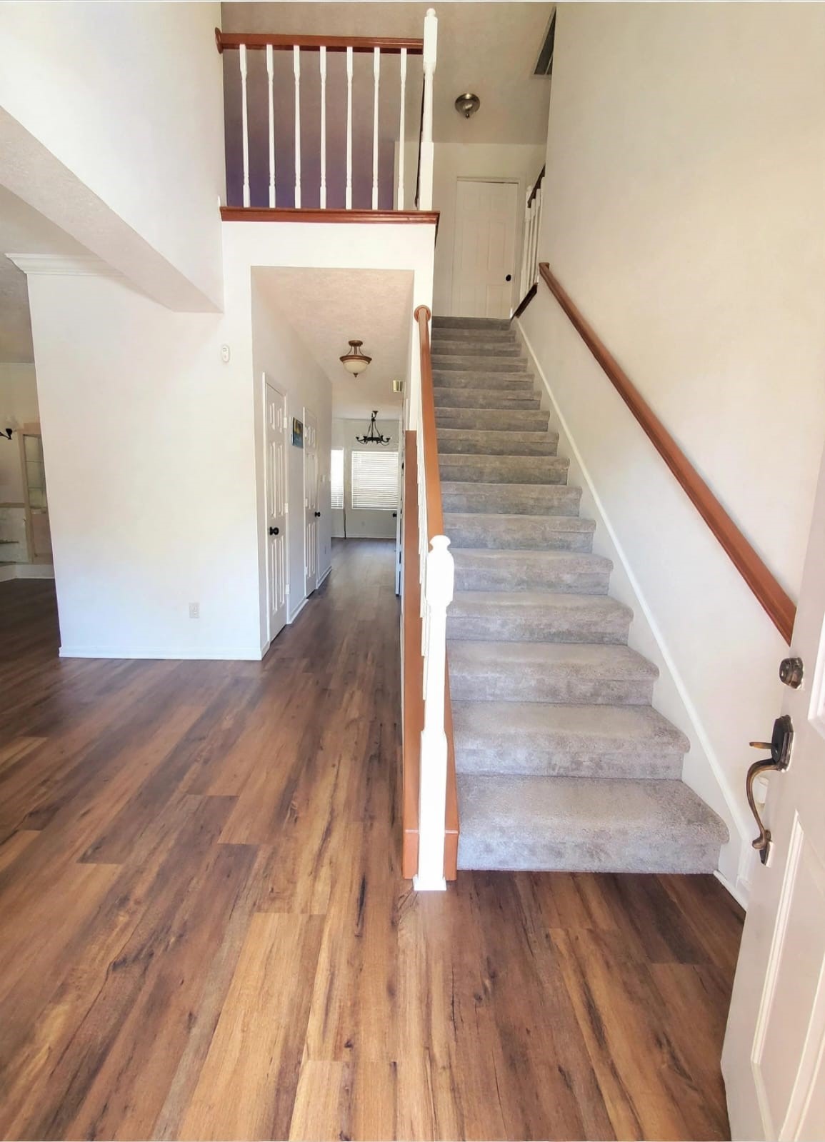 16403 Dawncrest Way Property Photo 3