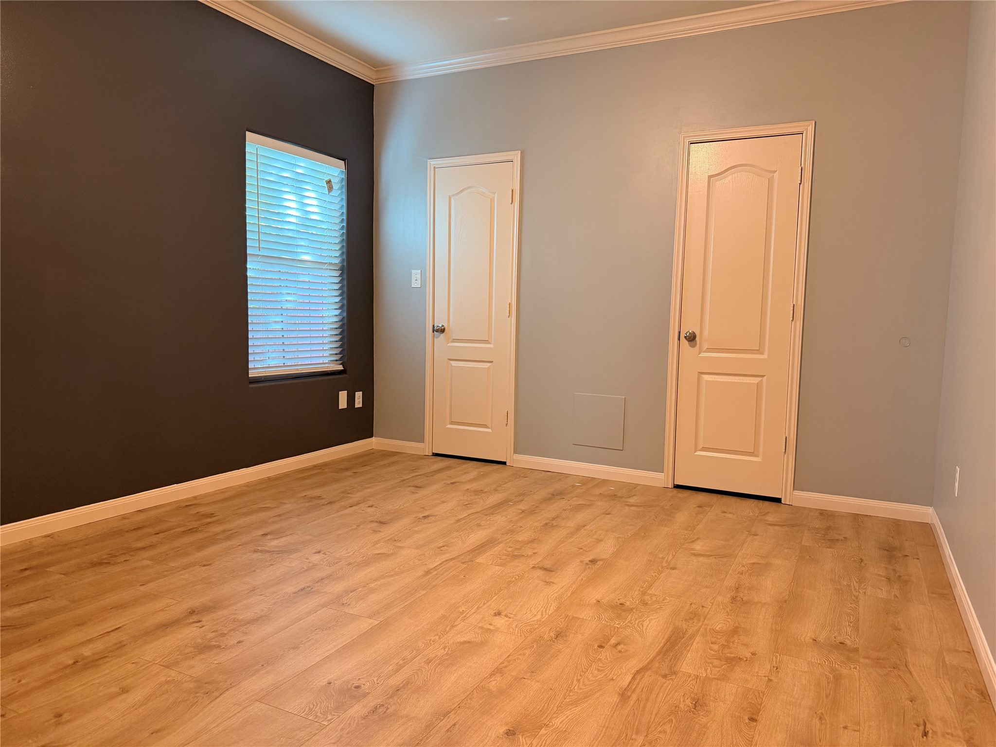 1147 Norham Street A Property Photo 4
