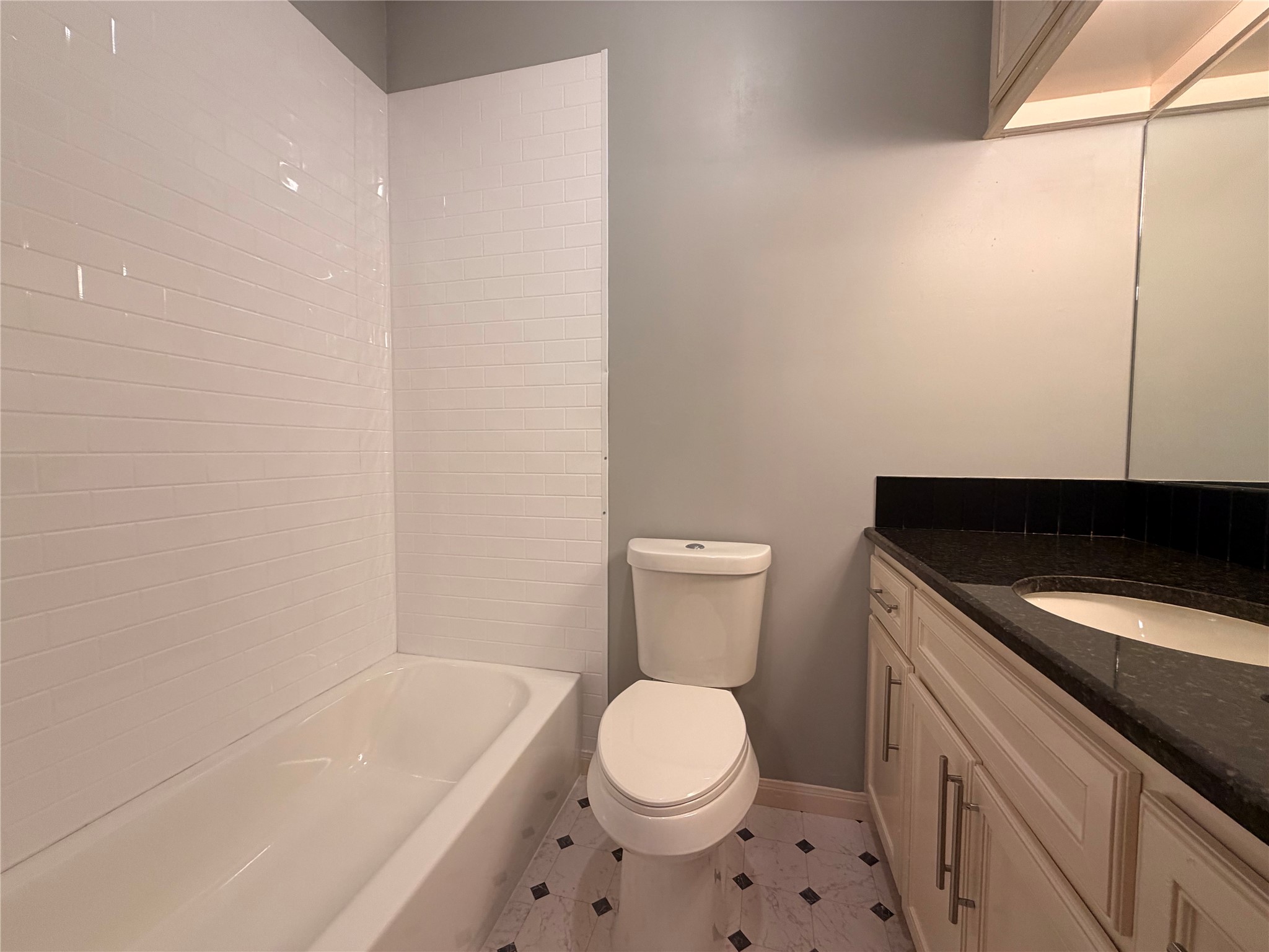1147 Norham Street A Property Photo 5