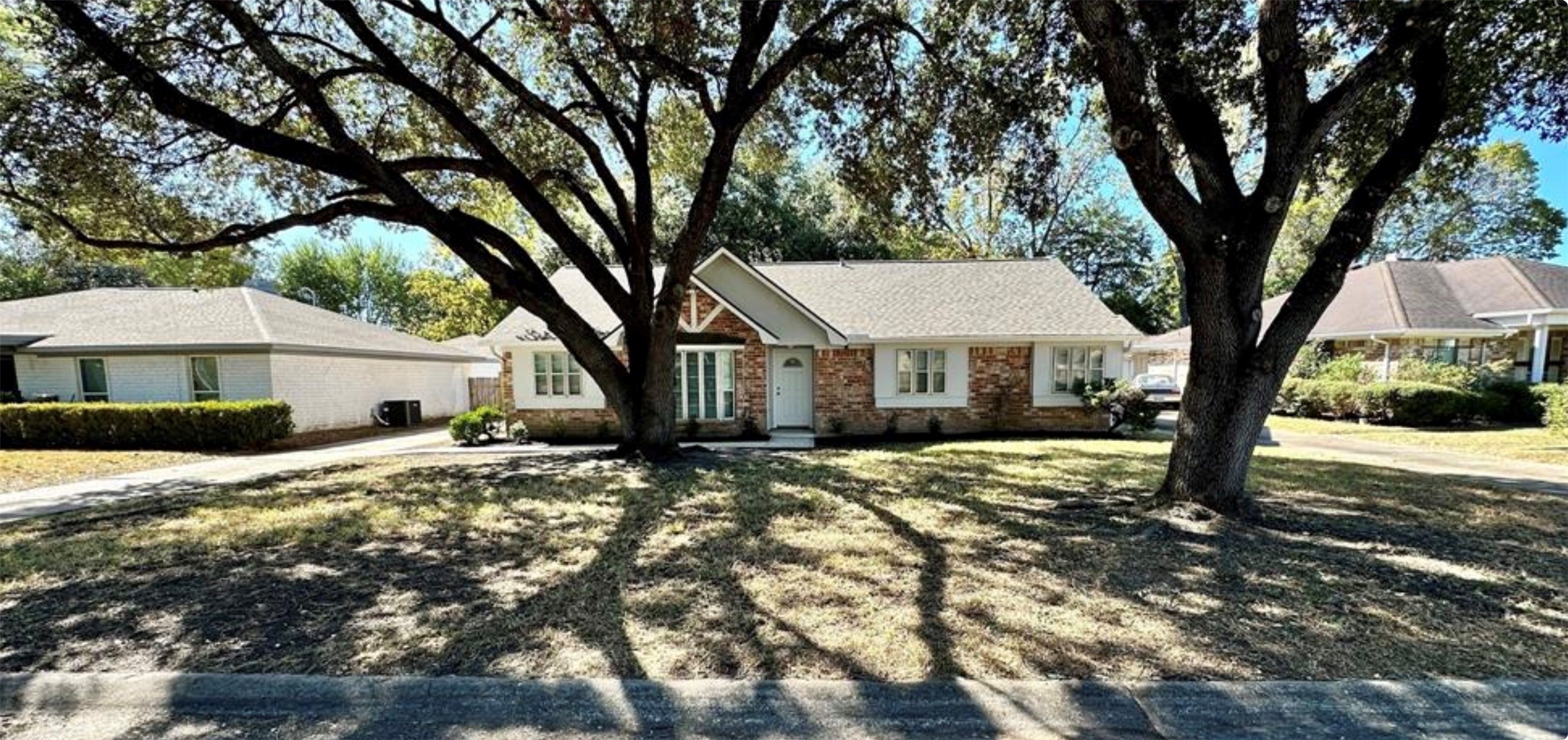 4310 Cinnabar Drive Property Photo 3