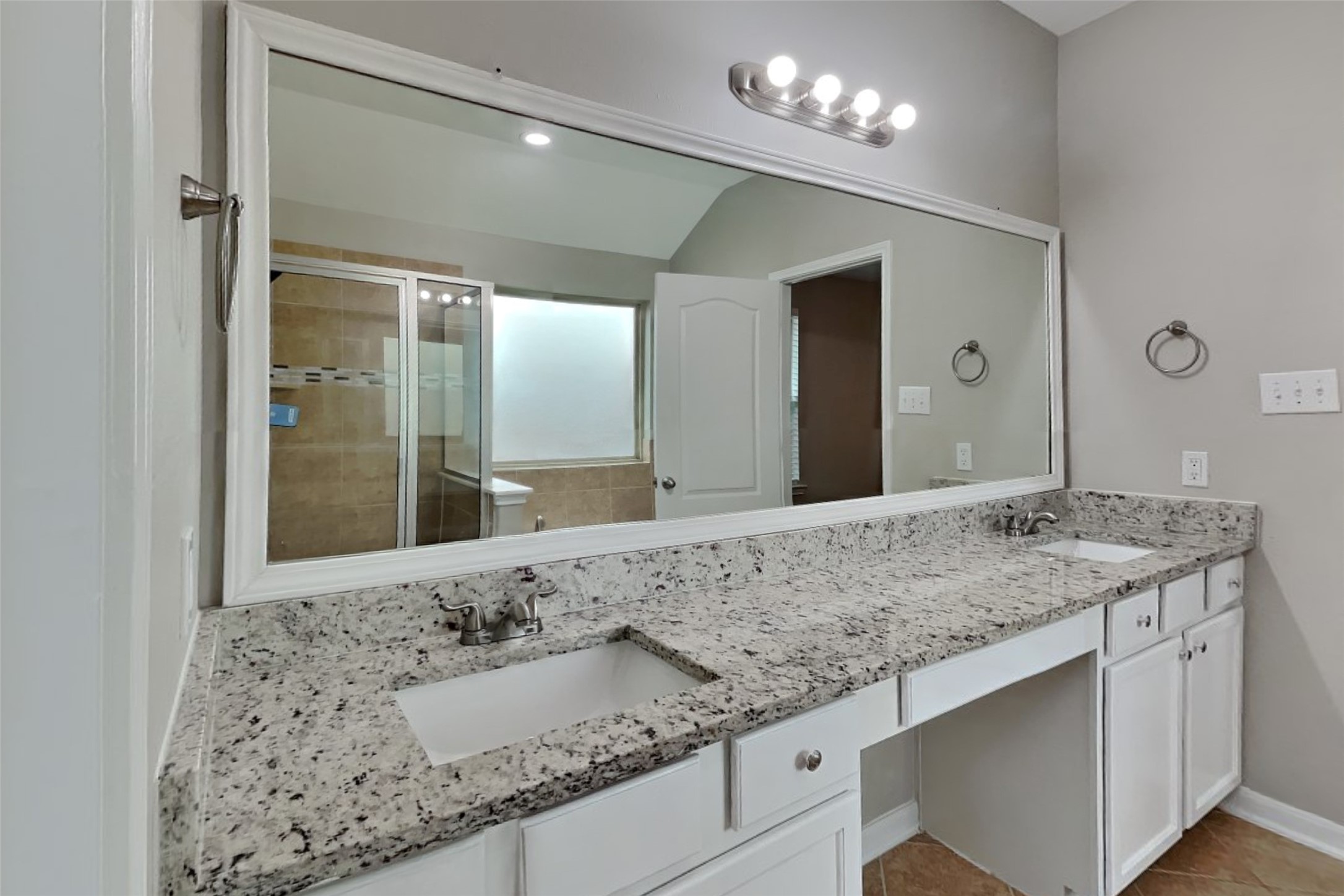 20630 Sage Rain Court Property Photo 8