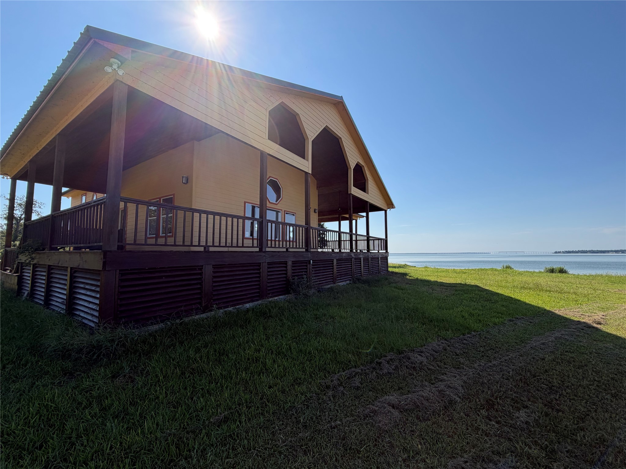 245 Bridgewater Property Photo 5