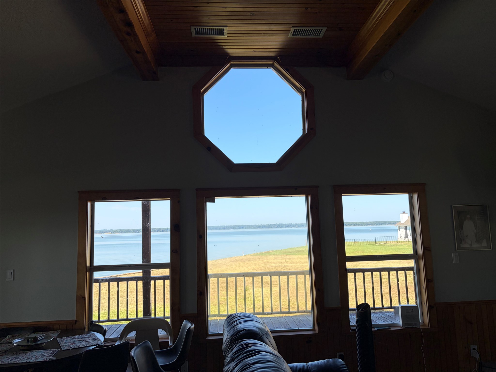 245 Bridgewater Property Photo 6
